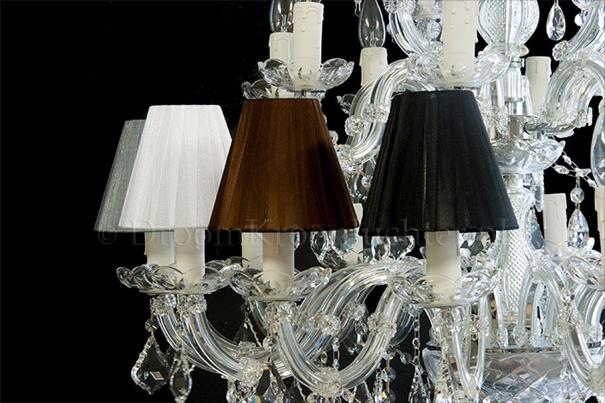 Kronleuchter Maria Theresa 5 flammig mit Organza stoff dubbel gestoffeerde Silberen klemkapjes Kronleuchter Maria Theresa 5 flammig mit Organza stoff dubbel gestoffeerde Silberen klemkapjes